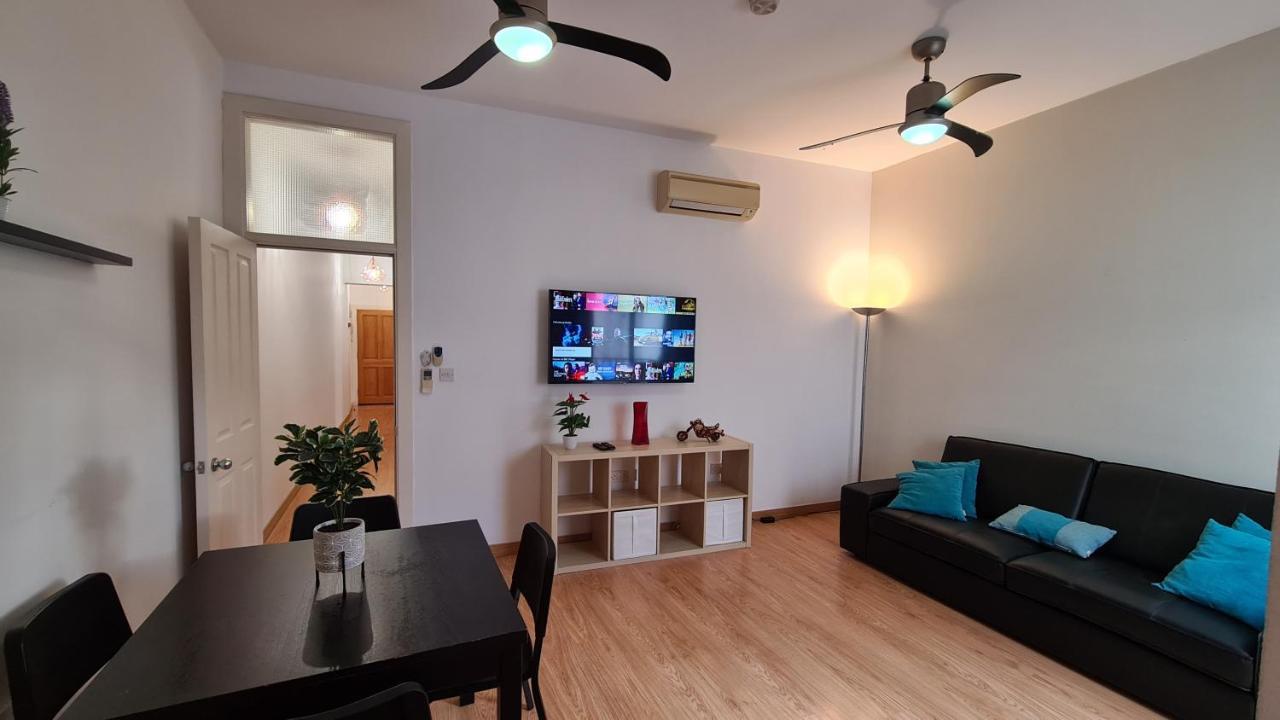 Gibraltar Town Centre Flat With Roof Terrace Exterior foto