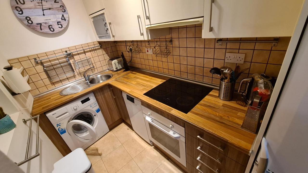 Gibraltar Town Centre Flat With Roof Terrace Exterior foto