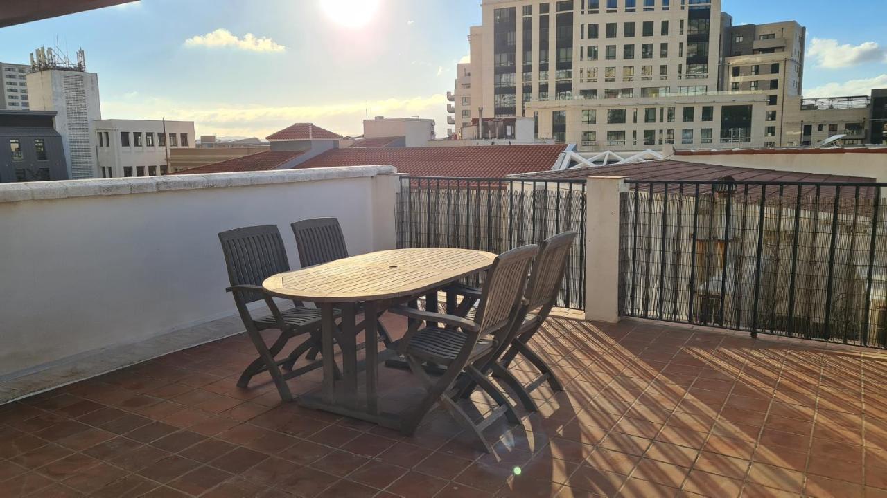 Gibraltar Town Centre Flat With Roof Terrace Exterior foto